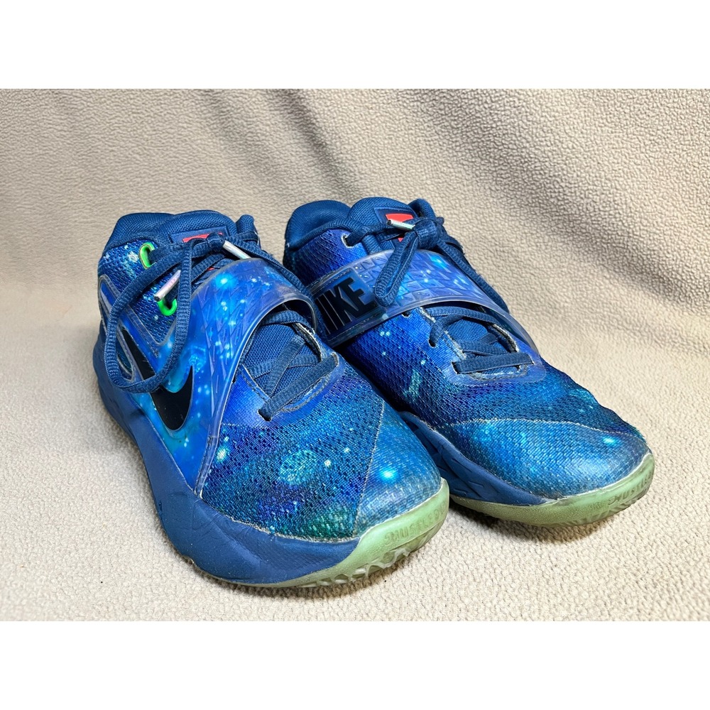 Nike x LEGO Team Hustle D12 Low top Childrens Basketball Shoes Brave 3.5Y 2025